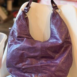HOBO Elegant Purple Leather Hobo Bag